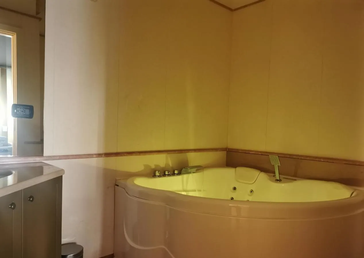 Dimora Dei Salentini Bed and Breakfast Λέτσε Ιταλία